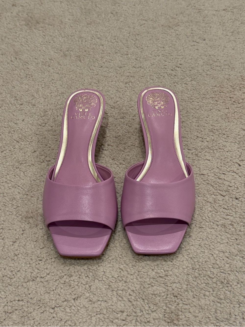 Vince Camuto Faiza Sweet Lavender Leather Kitten Heel Mule Sandals Size 9